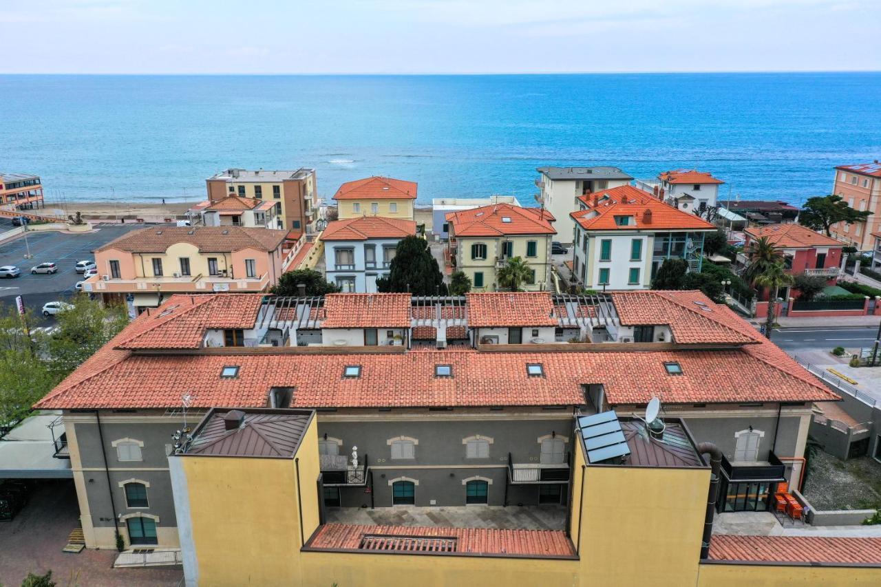Ferienwohnung Casa Myconis 68Mq A Due Passi Dal Mare Di San Vincenzo Exterior foto